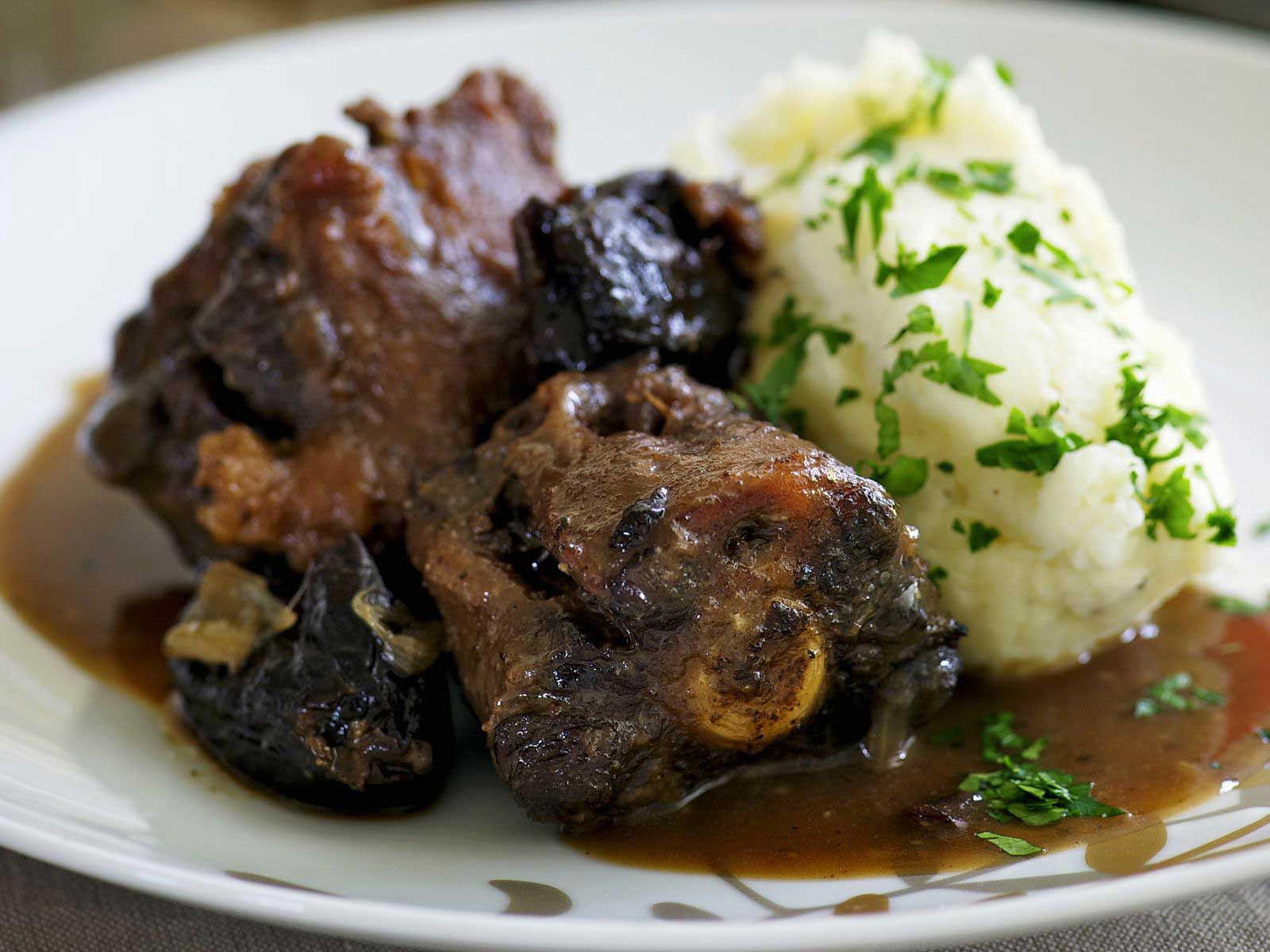 Paul S Famous Smoked And Braised Oxtails In Secret Red Wine Sauce Ilsley Oxtails